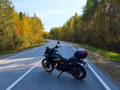 2024 Royal Enfield Himalayan, чёрный, 499000 рублей, вид 2