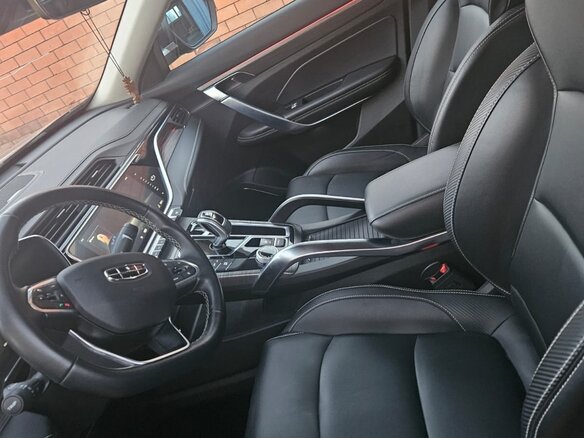 2023 Geely Atlas Pro, чёрный, 1830000 рублей - вид 3