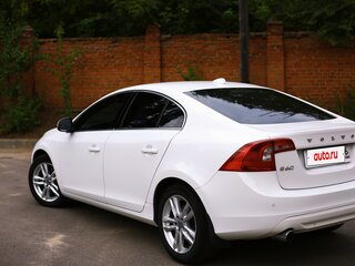 2013 Volvo S60 II Рестайлинг, белый, 1300000 рублей, вид 5