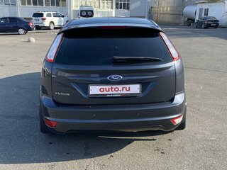 2010 Ford Focus II Рестайлинг, серый, 860000 рублей, вид 5