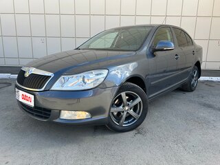 2010 Skoda Octavia II (A5) Рестайлинг, серый, 870000 рублей, вид 1