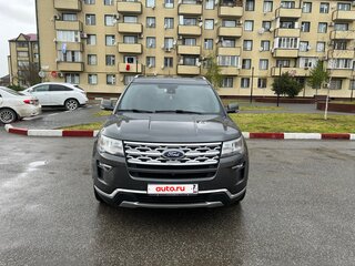 2018 Ford Explorer V Рестайлинг, серый, 3460000 рублей, вид 5