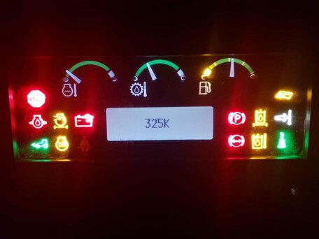 2012 John Deere 325K, жёлтый, 4800000 рублей, вид 1