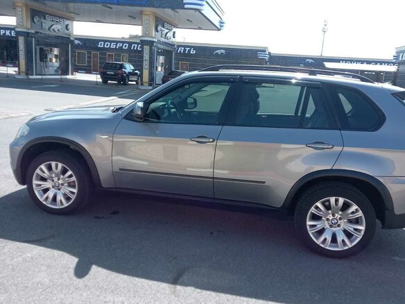 2008 BMW X5 4.8i II (E70), серый, 1500000 рублей - вид 3