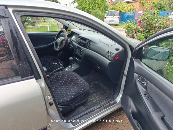 2003 Toyota Corolla IX (E120, E130), серебристый, 500000 рублей - вид 4