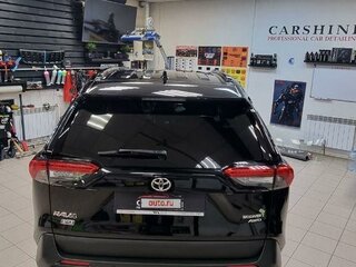 2021 Toyota RAV4 V (XA50), чёрный, 3700000 рублей, вид 4