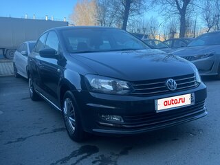 2016 Volkswagen Polo V Рестайлинг, серый, 930000 рублей, вид 2