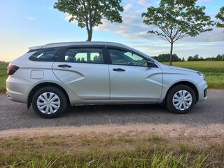 2024 Lada (ВАЗ) Vesta SW I Рестайлинг (NG), серебристый, 1550000 рублей, вид 4
