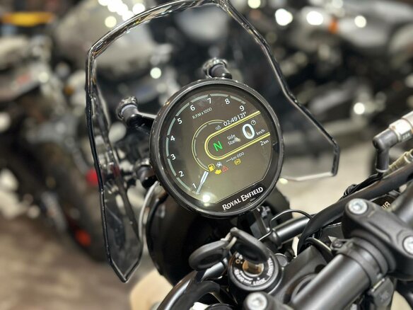2025 Royal Enfield Himalayan, белый, 599000 рублей - вид 9