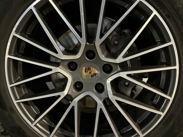 2018 Porsche Cayenne III, чёрный - вид 8