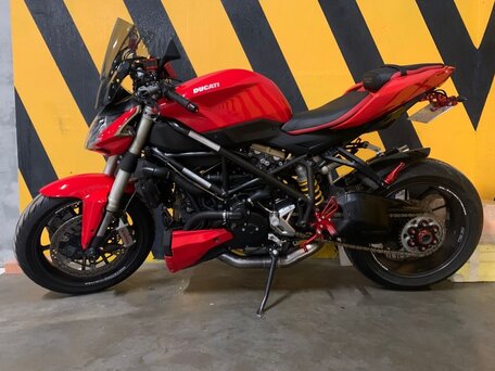 2010 Ducati Streetfighter, красный, 730000 рублей, вид 2