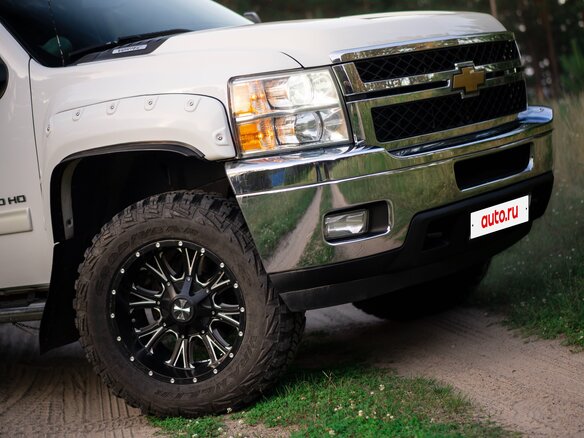 2013 Chevrolet Silverado II (GMT900), белый, 3000000 рублей - вид 7