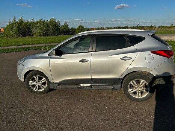 2010 Hyundai ix35 I, серый, 1350000 рублей - вид 2