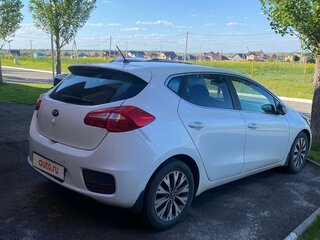 2016 Kia Ceed II Рестайлинг, белый, 1590000 рублей, вид 3