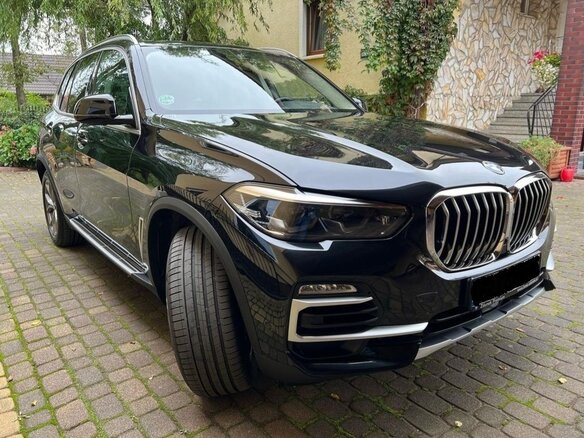 2019 BMW X5 30d IV (G05/G18), чёрный, 6295405 рублей - вид 4