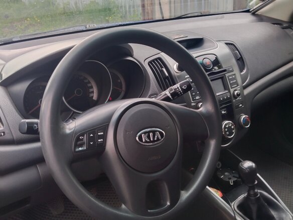2011 Kia Cerato 6-speed II, голубой, 600000 рублей - вид 3