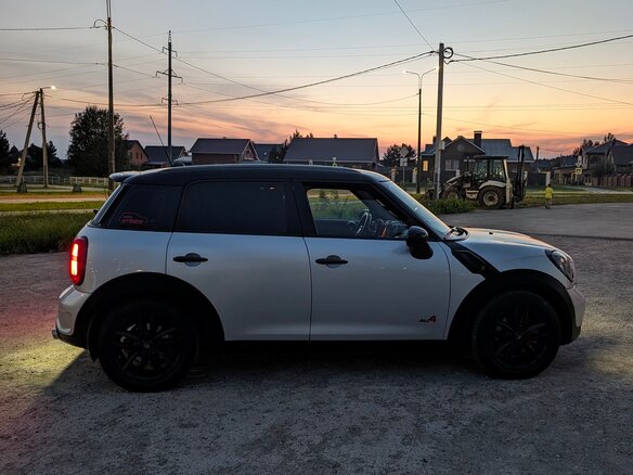 2011 Mini Countryman Cooper S I, серебристый, 1300000 рублей - вид 4