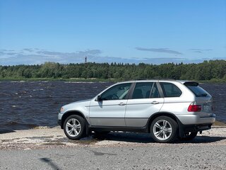 2002 BMW X5 4.4i I (E53), серебристый, 1250000 рублей, вид 5