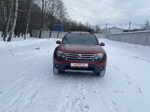 2014 Renault Duster I, красный