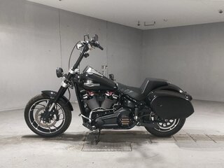 2018 Harley-Davidson Sport Glide, чёрный, 1142000 рублей, вид 2