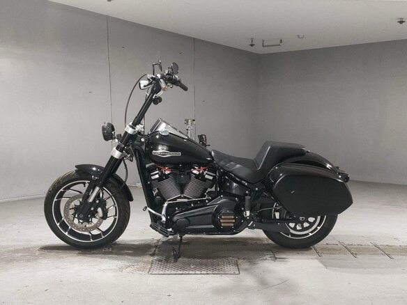 2018 Harley-Davidson Sport Glide, чёрный, 1142000 рублей - вид 1