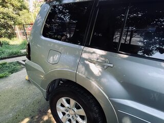 2012 Mitsubishi Pajero IV Рестайлинг 1, серебристый, 1940000 рублей, вид 5