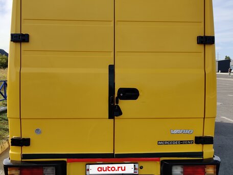 1999 Mercedes-Benz Vario, жёлтый, 2000000 рублей, вид 1