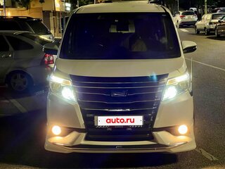 2015 Toyota Noah III (R80), белый, 1850000 рублей, вид 3
