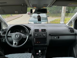 2010 Volkswagen Touran I Рестайлинг 2, серый, 900000 рублей, вид 4