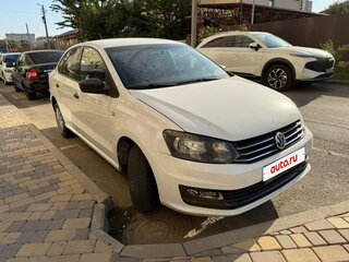 2017 Volkswagen Polo V Рестайлинг, белый, 470000 рублей, вид 4