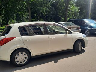 2007 Nissan Tiida I, белый, 600000 рублей, вид 3