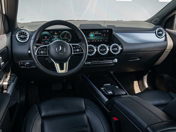 2022 Mercedes-Benz GLA 220 II (H247), белый, 3990000 рублей - вид 5