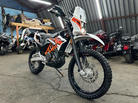 2017 KTM 690 Enduro R, белый, 825000 рублей, вид 1