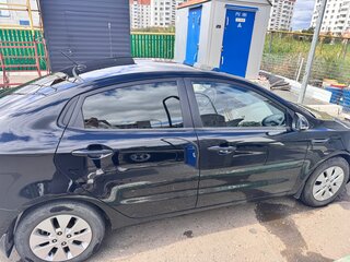 2012 Kia Rio 4-speed III, чёрный, 700000 рублей, вид 2
