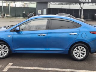 2021 Hyundai Solaris II Рестайлинг, синий, 1350000 рублей, вид 3