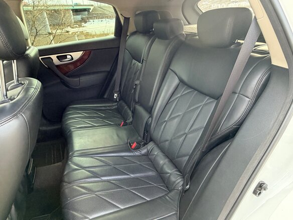 2012 Infiniti FX30d II (S51) Рестайлинг, белый, 3480000 рублей - вид 24