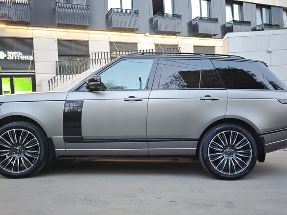 2018 Land Rover Range Rover IV Рестайлинг, бежевый, 7999908 рублей - вид 12