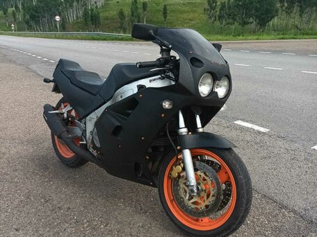 1988 Yamaha FZR1000, чёрный, 225000 рублей, вид 3