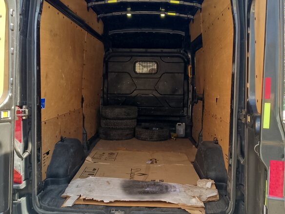 2017 Ford Transit, серый, 1850000 рублей - вид 8
