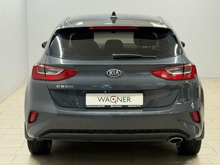 2018 Kia Ceed III, серый, 1626000 рублей, вид 4