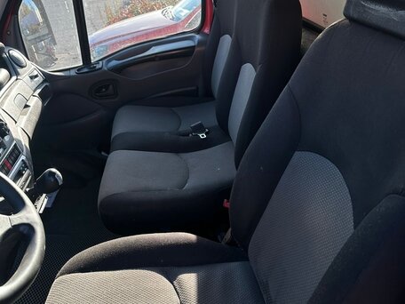 2011 Iveco Daily, красный, 980000 рублей, вид 5