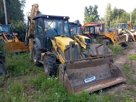 2022 New Holland B80B, жёлтый, 5320000 рублей, вид 2