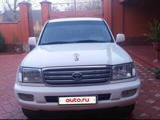 2002 Toyota Land Cruiser 100 Series Рестайлинг 1, белый, 1650000 рублей, вид 1