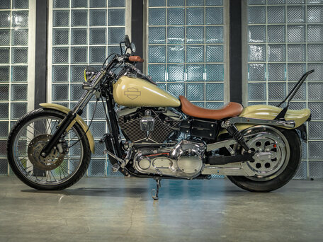 2004 Harley-Davidson Dyna Glide Custom, бежевый, 700000 рублей, вид 1