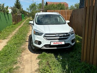 2017 Ford Kuga II Рестайлинг, белый, 1470000 рублей, вид 3