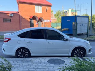 2024 Lada (ВАЗ) Granta Sport I Рестайлинг, белый, 1100000 рублей, вид 2