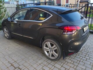 2012 Citroen DS4, коричневый, 666666 рублей, вид 2