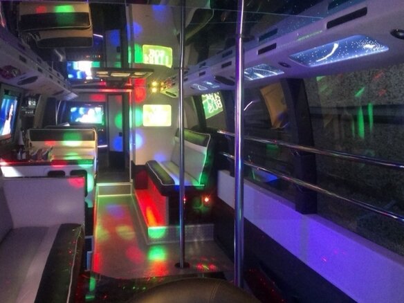 1988 Volvo B10 Series, синий, 4000000 рублей - вид 11