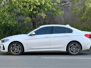 2022 BMW 1 серии 120i III (F52) Рестайлинг, белый, 1580000 рублей, вид 3