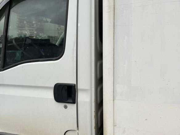 2013 Iveco Daily, белый, 2200000 рублей - вид 12
